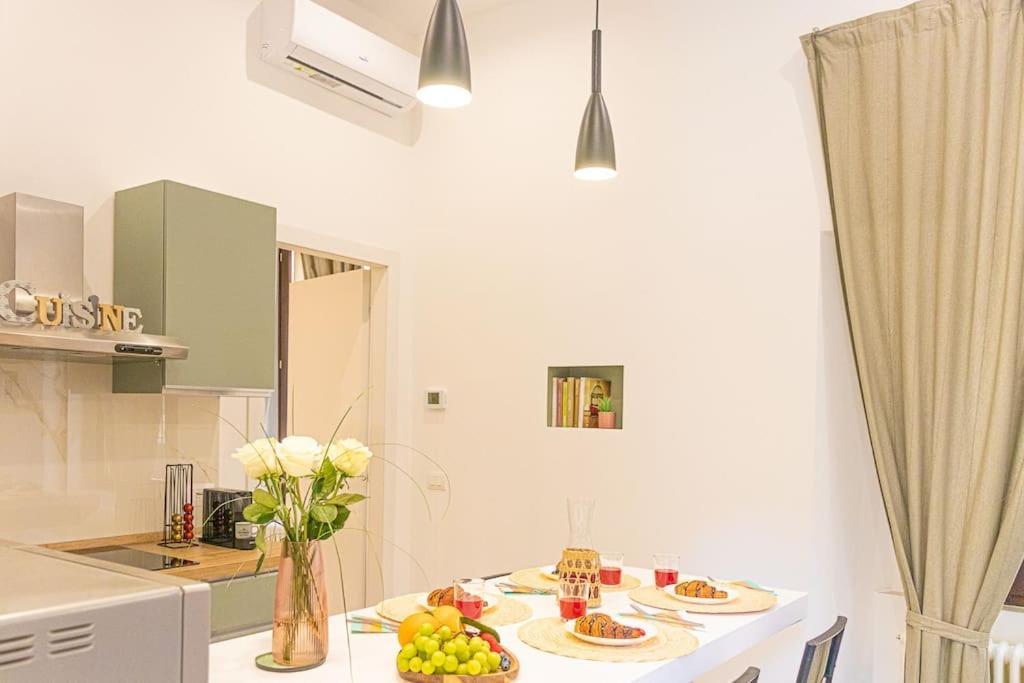 New Private Apt In Como A-C Self Check-In Exterior foto