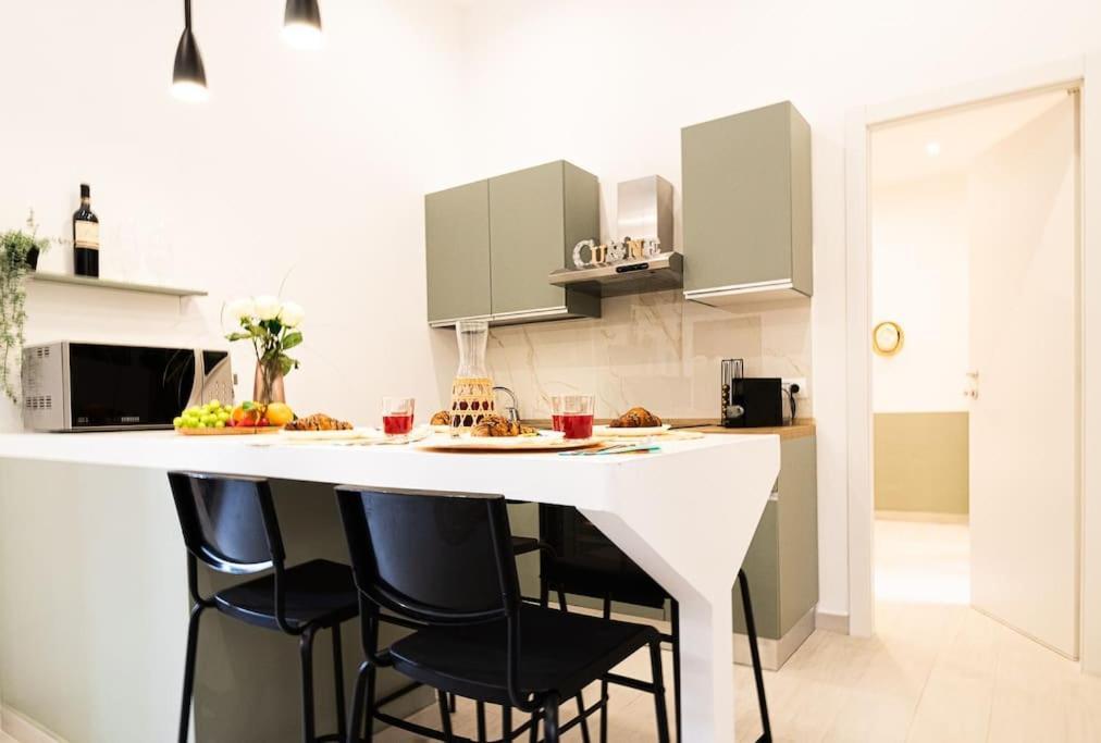 New Private Apt In Como A-C Self Check-In Exterior foto